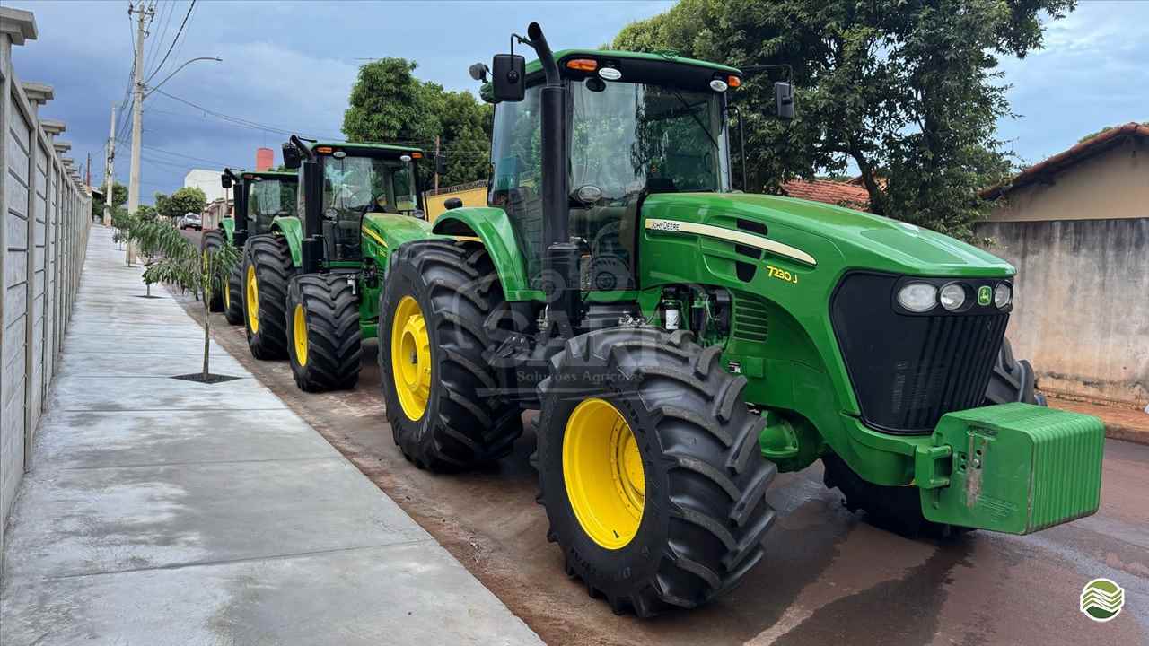 TRATOR JOHN DEERE JOHN DEERE 7230J Tração 4x4 SARF Soluções Agrícolas UBERLANDIA MINAS GERAIS MG